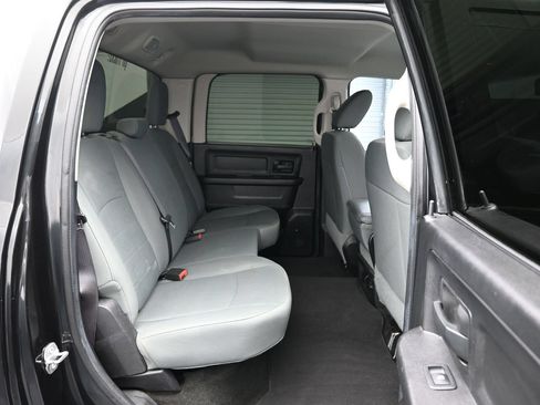 Used 2016 RAM 1500 Express w/ Black Ram 1500 Express Group AWD/4WD image 12