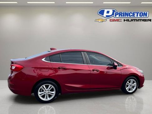 Used 2017 Chevrolet Cruze LT w/ Sun And Sound Package FWD image 7