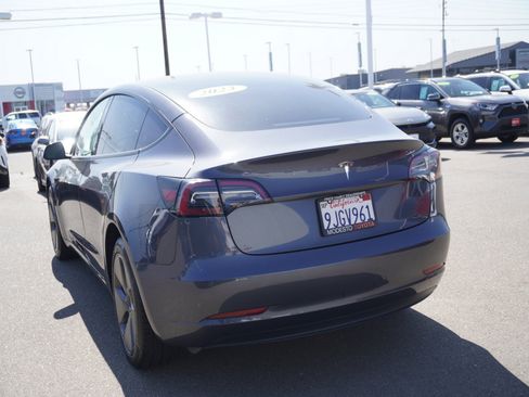 Used 2023 Tesla Model 3 Standard Range RWD image 8