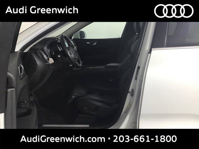 Used 2020 Volvo XC60 T6 Inscription w/ Protection Package Premier AWD/4WD image 9