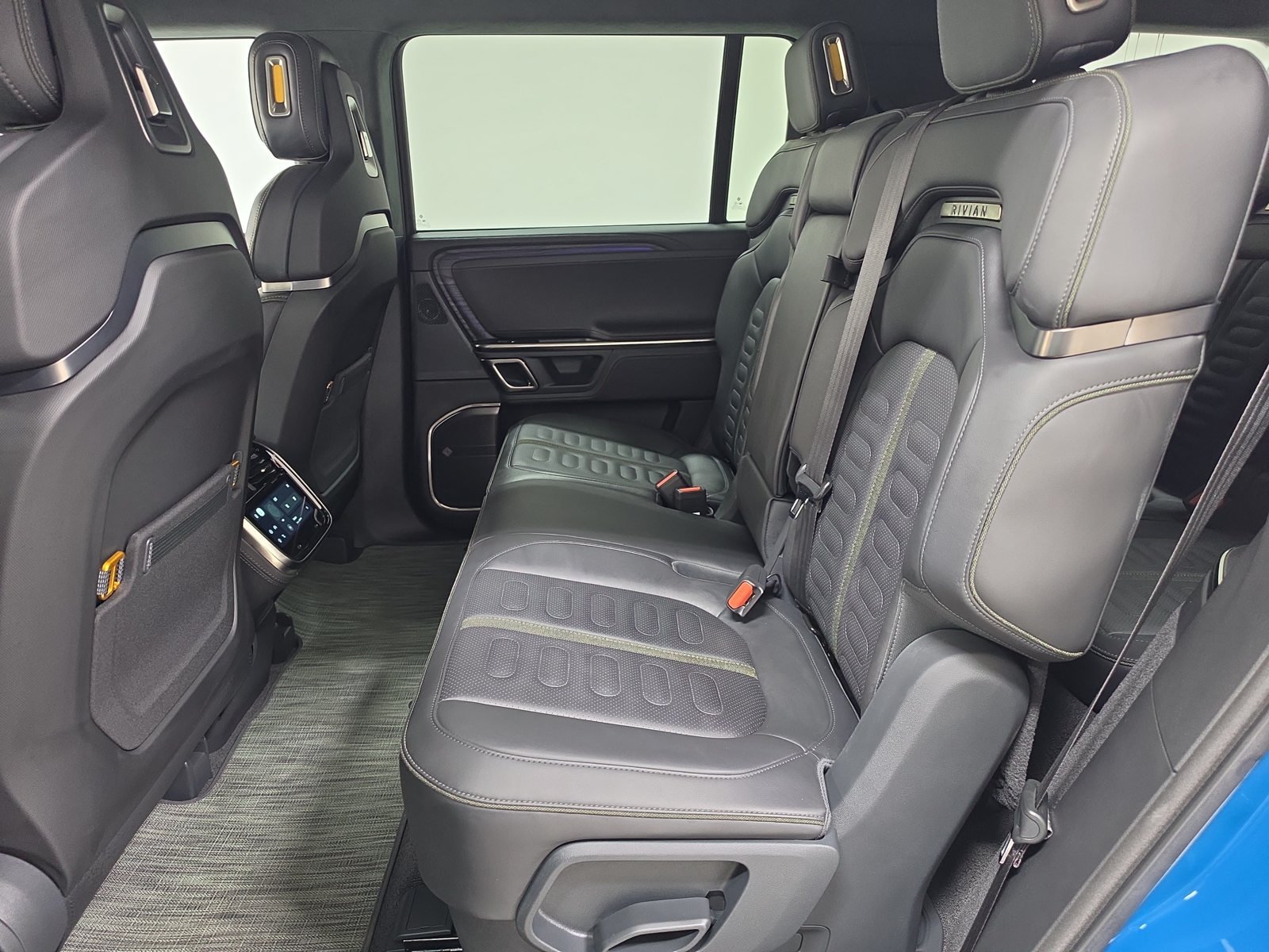 Used 2023 Rivian R1S Adventure Quad AWD/4WD image 21