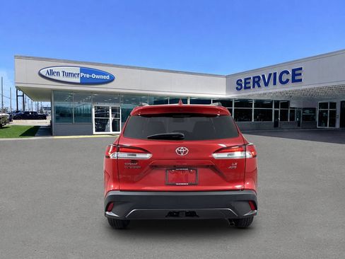 Used 2024 Toyota Corolla Cross LE AWD/4WD image 7