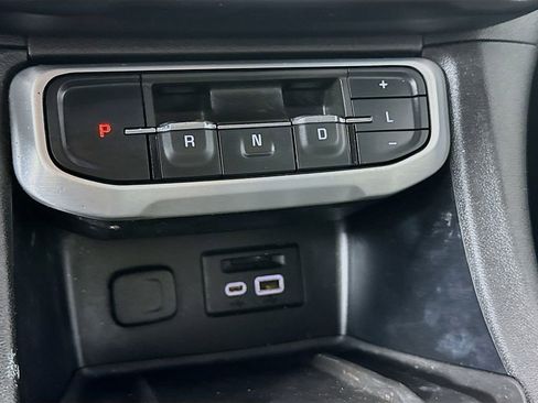 Used 2020 GMC Acadia SLT w/ Driver Alert Package II image 20