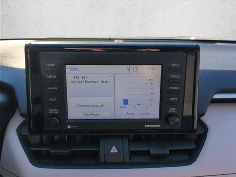 Used 2020 Toyota RAV4 XLE image 12