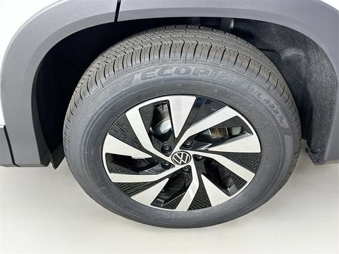 New 2025 Volkswagen Tiguan S image 24