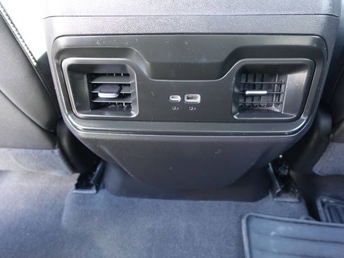 Used 2022 Chevrolet Silverado 1500 LT Trail Boss w/ LT Trail Boss Premium Package AWD/4WD image 46