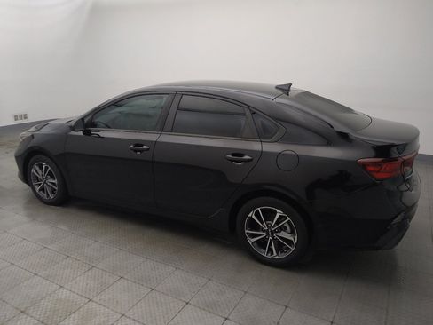 Used 2022 Kia Forte LXS FWD image 3