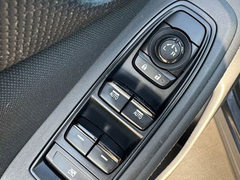 Used 2021 Subaru Forester Premium image 37