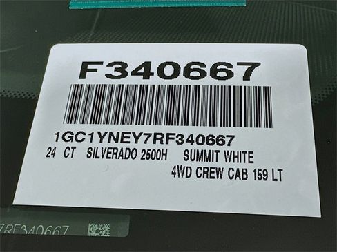 Used 2024 Chevrolet Silverado 2500 LT image 25