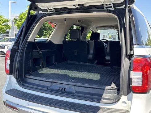Used 2022 Ford Expedition XLT AWD/4WD image 21