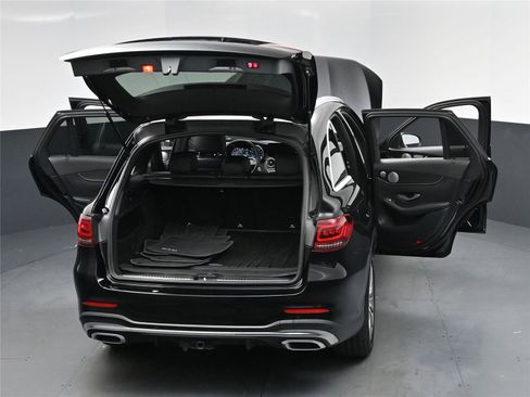 Used 2021 Mercedes-Benz GLC 300 4MATIC image 16