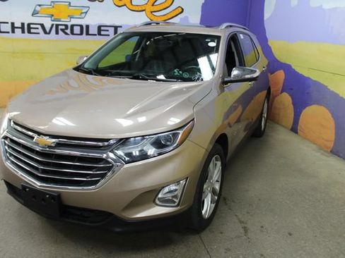 Used 2019 Chevrolet Equinox Premier w/ Premier True North Edition AWD/4WD image 4