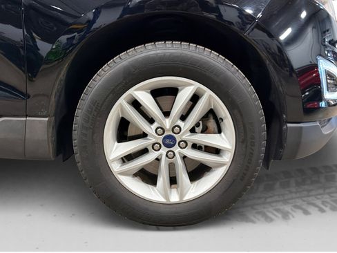 Used 2018 Ford Edge SEL w/ Equipment Group 201A AWD/4WD image 52
