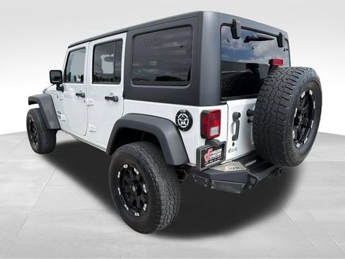 Used 2013 Jeep Wrangler Unlimited Sport AWD/4WD image 5