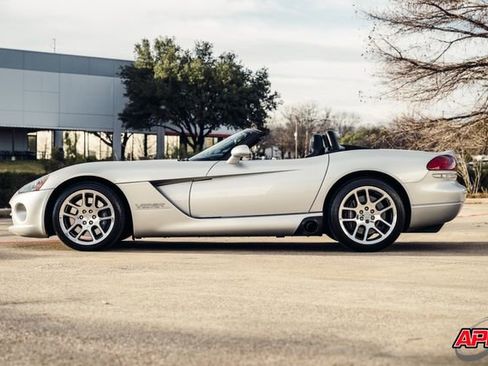 Used 2003 Dodge Viper SRT-10 image 51
