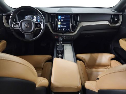 Used 2018 Volvo XC60 T6 Inscription w/ Luxury Seat Package AWD/4WD image 14