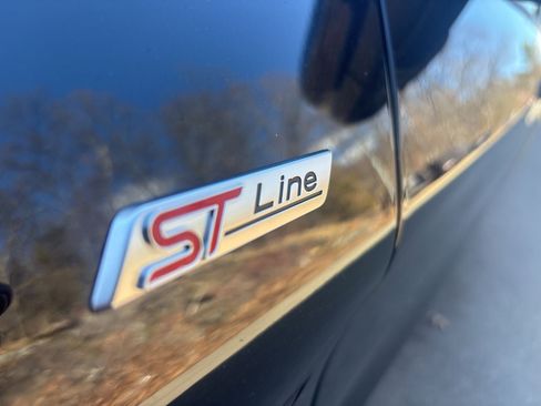 New 2026 Ford Explorer ST-Line w/ ST-Line Street Pack image 11