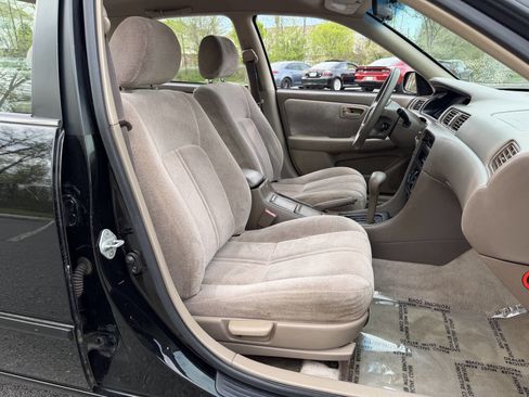 Used 1997 Toyota Camry CE image 20