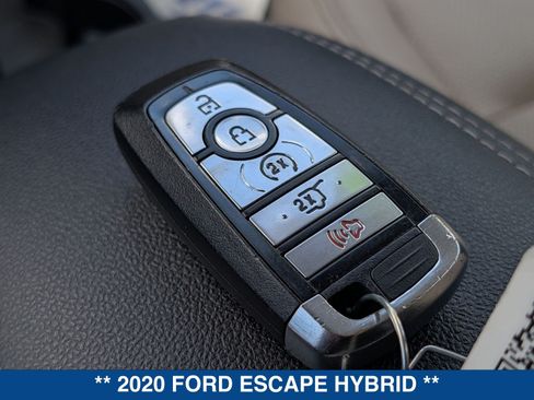 Certified 2020 Ford Escape Titanium FWD image 36