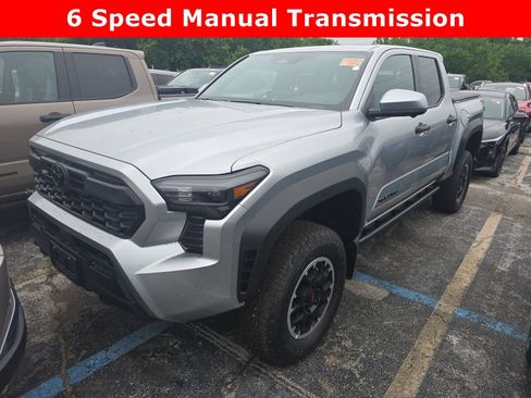 Used 2026 Toyota Tacoma TRD Off-Road AWD/4WD image 1