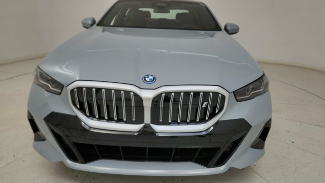 Used 2026 BMW i5 eDrive40 RWD image 25