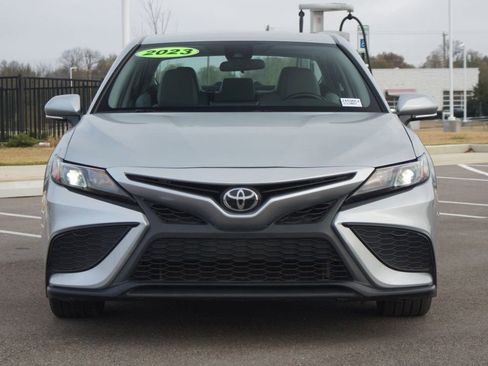 Used 2023 Toyota Camry SE image 21
