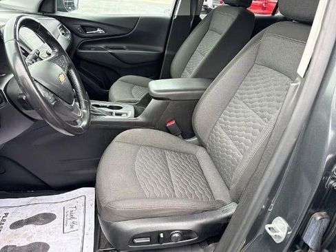 Certified 2020 Chevrolet Equinox LT w/ Driver Convenience Package image 18
