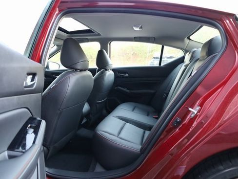 New 2025 Nissan Altima 2.5 SR w/ SR Premium Package image 24