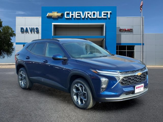 Used 2024 Chevrolet Trax LT w/ LT Convenience Package FWD image 1