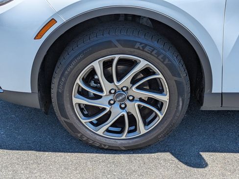 Used 2020 Lincoln Corsair AWD w/ Equipment Group 101A image 23