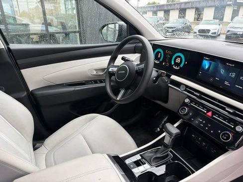 Used 2025 Hyundai Tucson SEL AWD/4WD image 13