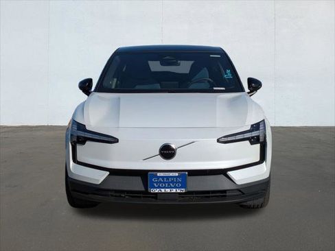 New 2026 Volvo EX30 Plus image 4