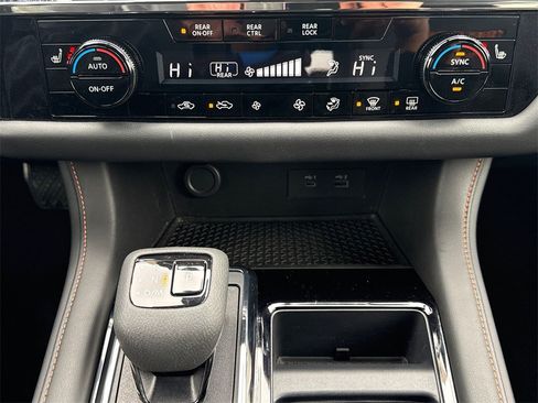 Used 2024 Nissan Pathfinder Rock Creek image 31