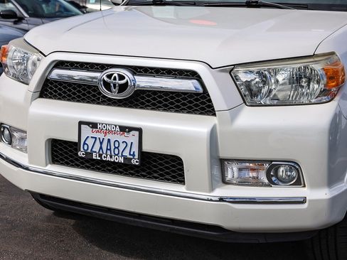 Used 2013 Toyota 4Runner SR5 w/ Convenience Pkg RWD image 18