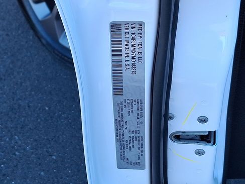 Certified 2021 Jeep Cherokee Latitude Lux 80th Anniv w/ Quick Order Package 26U 80TH image 28