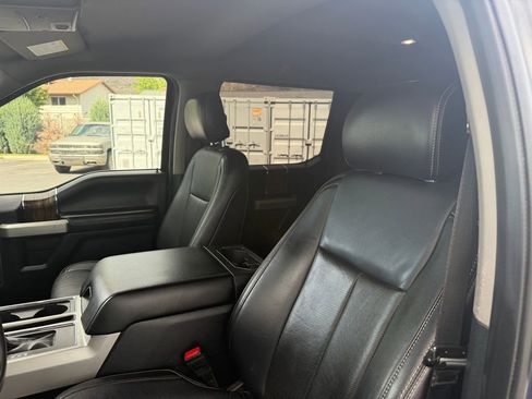 Used 2019 Ford F150 Lariat w/ FX4 Off-Road Package AWD/4WD image 23
