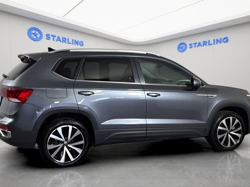 Used 2024 Volkswagen Taos SE image 23
