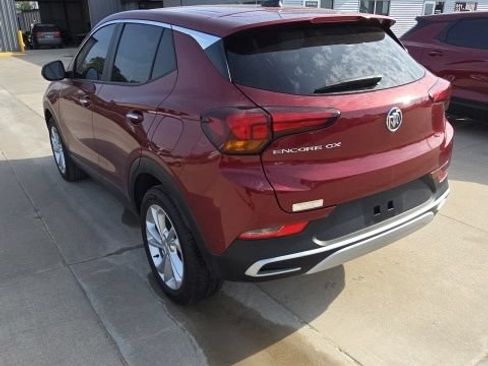 Used 2023 Buick Encore GX Preferred w/ Cold Weather Comfort Package FWD image 5