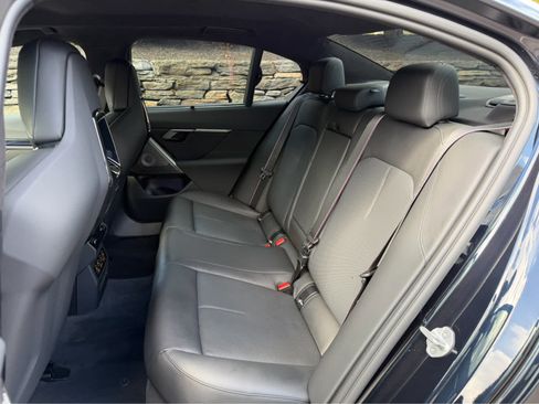 Used 2026 BMW M5 AWD/4WD image 19