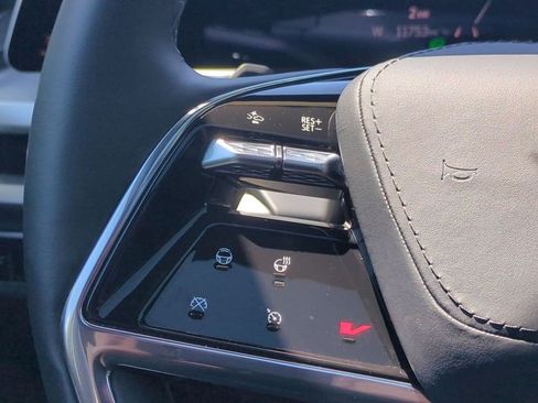 Certified 2026 Cadillac Vistiq Premium Luxury w/ LPO, Floor Liner Package AWD/4WD image 26