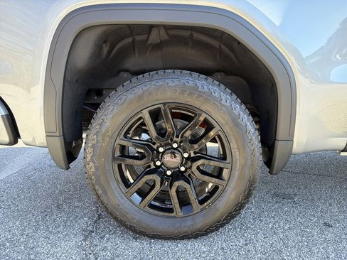 New 2026 GMC Sierra 1500 Elevation image 19