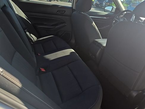 Used 2023 Nissan Altima 2.5 SV FWD image 26