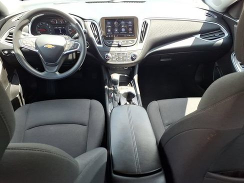 Used 2024 Chevrolet Malibu LT FWD image 17