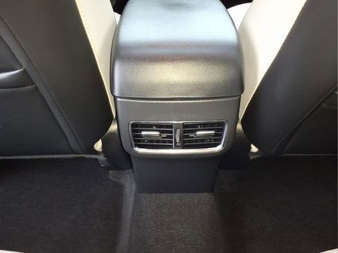 Used 2023 MAZDA CX-5 AWD 2.5 S w/ Preferred Package image 16