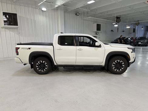 Used 2019 Nissan Frontier SL AWD/4WD image 6