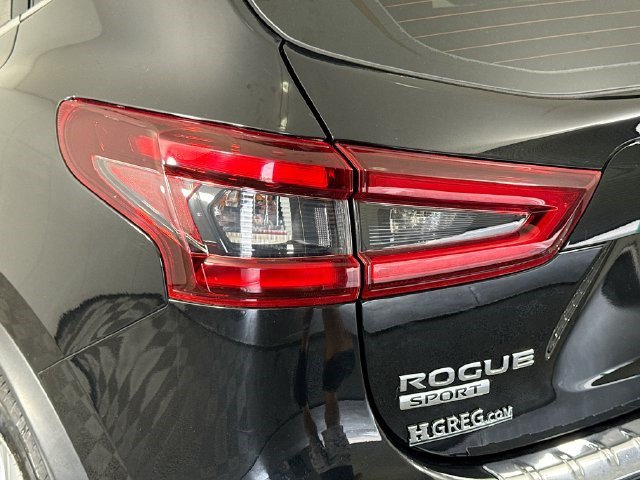 Used 2021 Nissan Rogue Sport SV AWD/4WD image 35