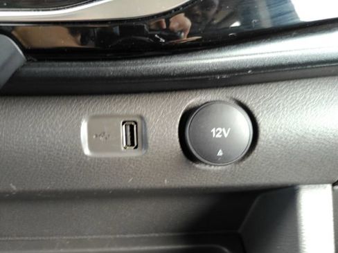 Used 2025 Ford Transit 350 XLT image 37