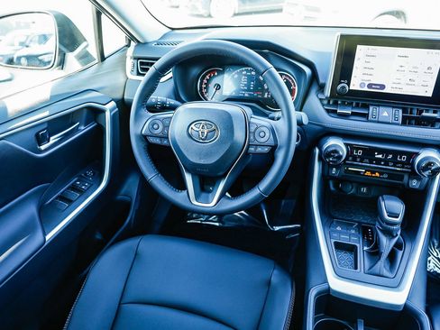 Used 2025 Toyota RAV4 XLE Premium FWD image 14