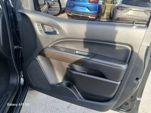 Used 2019 GMC Canyon SLE w/ Elevation Edition RWD image 16