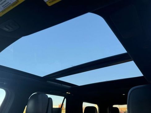 Used 2023 Lincoln Navigator Reserve image 23